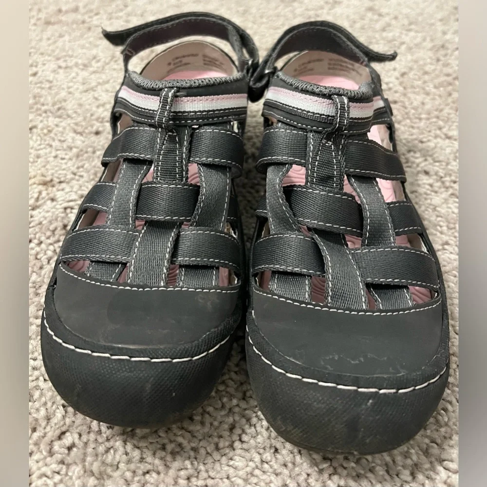 JBU by Jambu women’s 7M Olympia water ready gray and pink sport sandals